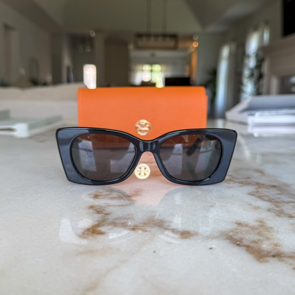 NEW Tory Burch Kira Quilted Geometric Sunglasses Black Gold — TY7189U - Picture 6 of 14